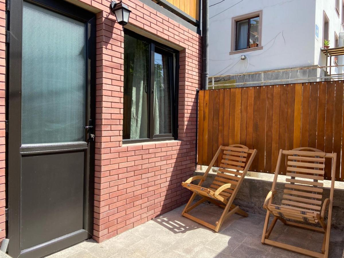 Nina'S Corner Apartment Borjomi Exterior photo